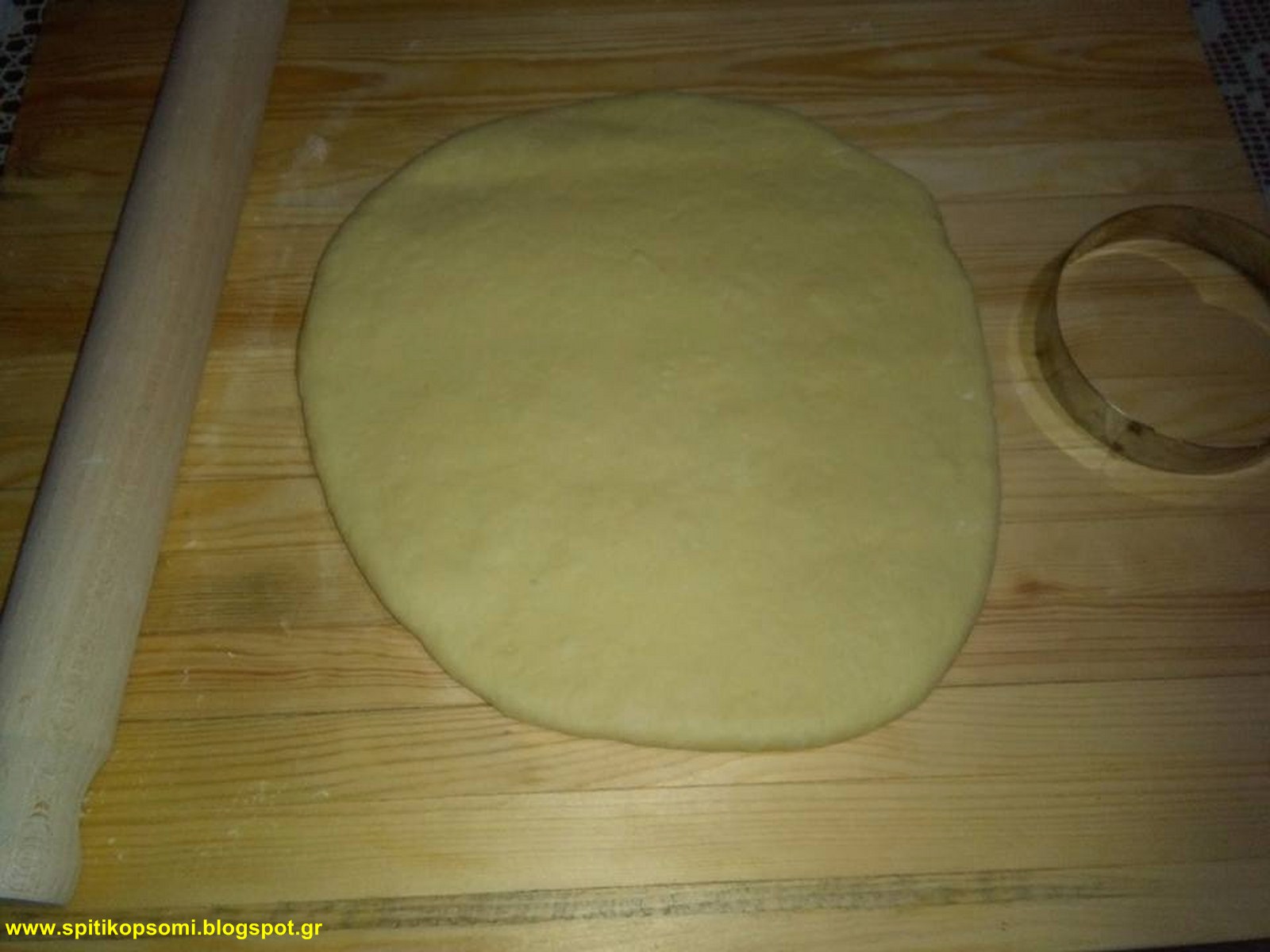 Круглые из теста со сгущенкой